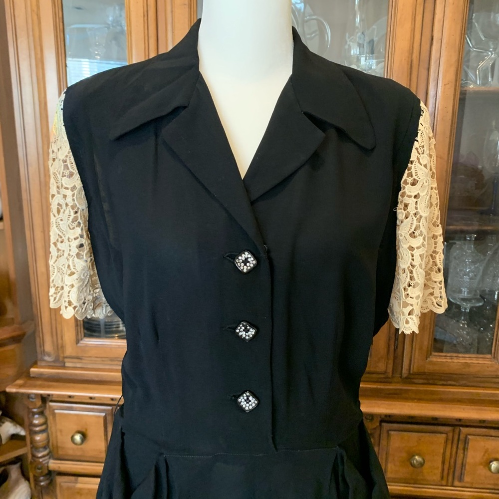 1940s Ed Mar Day Dress, Bakelite Sparkle Buttons - Picture 8 of 12